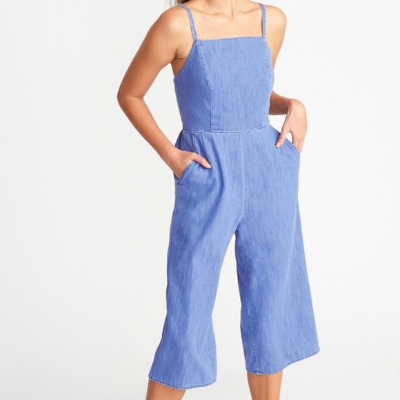 Old Navy Pants - Size small petite chambray jumpsuit